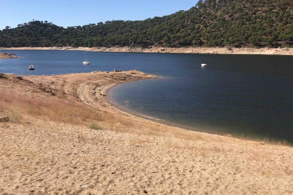San Martín de ValdeiglesiasPrecioso Piso En La Playa De Madrid A 45 Min Del Centro De La Ciudadアパートメント エクステリア 写真